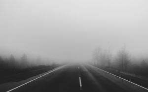 дорога, туман, мистика, мрачный пейзаж