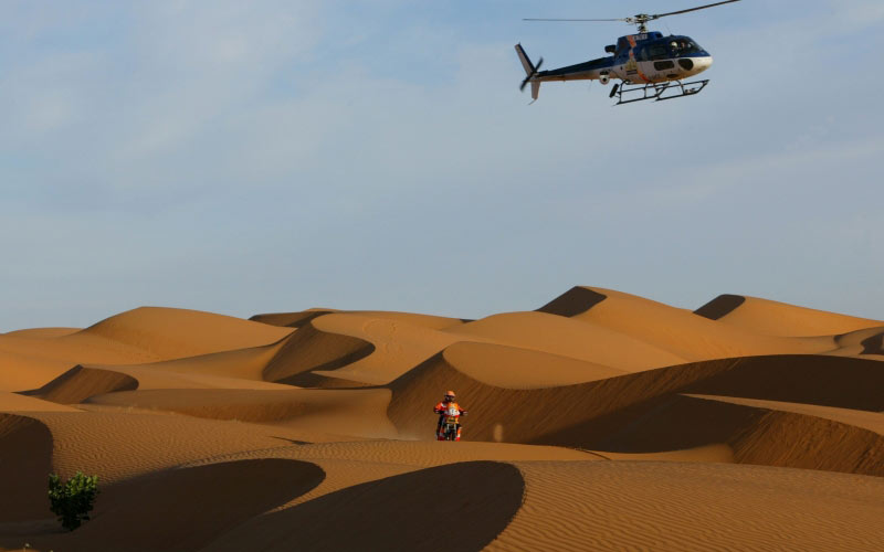 вертолёт, мотоцикл, спорт, дакар. ралли, пустыня, пески