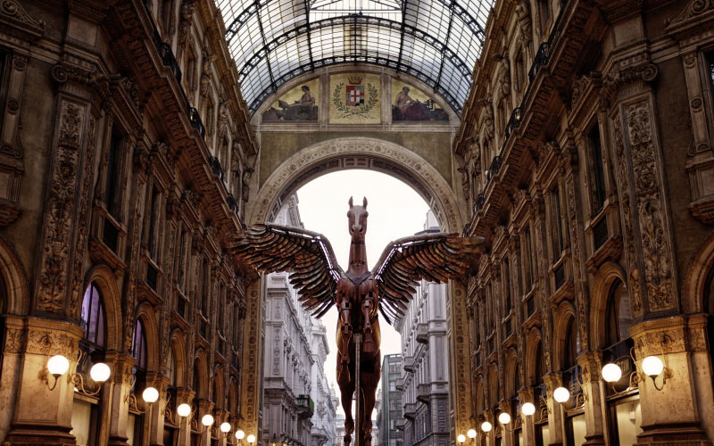 Милан, пегас, галерея, статуя