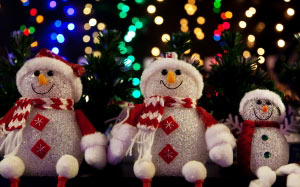 celebration, christmas, cute, december, decoration, happy, holiday, ice, scarf, season, snowman, symbol, winter, xmas, blurred, colorful, lights, dark