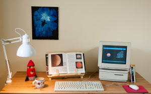 old computer, retro computer, macintosh IIsi, M0360, macintosh color display, M1212, appledesign keyboard, M2980, macally mouse