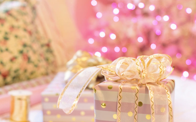 рождество, новый год, розовый, подарки, елка, спальня, украшения, дом, уют, упаковка подарков