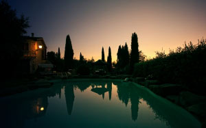 twilight, landscape, sunrise, pool, water, mirroring, house, lamp, quiet, dusk, summer, sky, dawn, silent, tuscany, italy, bushes