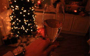 wine, glass, christmas tree, room, christmas, xmas, xmas tree, presents, lights, new year