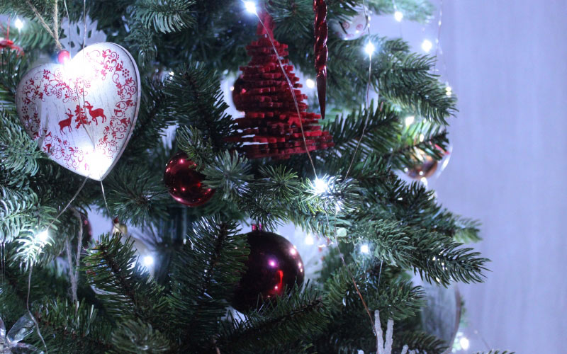 рождество, новый год, украшения, зима, фон, рождественские украшения, елка, шары, огни, праздники
