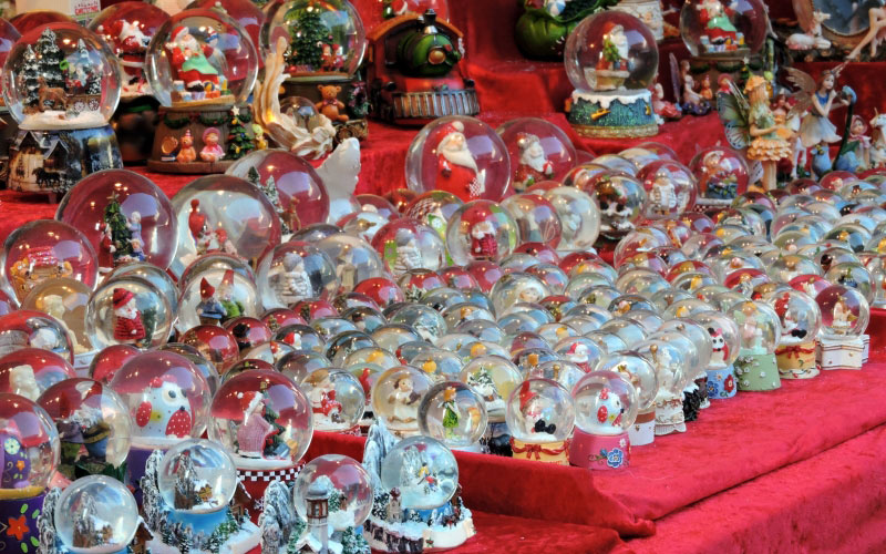 New year, Christmas, Xmas, holidays, christmas market, christmas market, decorations, snow globes