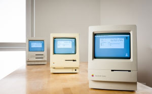 old computer, retro computer, macintosh classic, M1420, macintosh SE, M5010, macintosh 512K plus, M0001AP