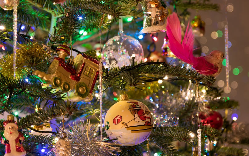 рождество, новогодняя елка, елочные украшения, шарики, праздник, новый год