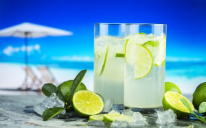 fruit, glass, green, herbs, ice cube, beach, beverage, citrus, closeup, cold, drink, freshness, juice, lemon, lime, mint, summer, tasty, tropical, alcoholic, tonic, cocktail