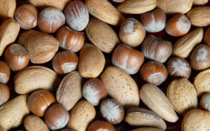 nuts, almonds, hazelnuts, walnuts, christmas, xmas, new year, food, winter food, eat, texture