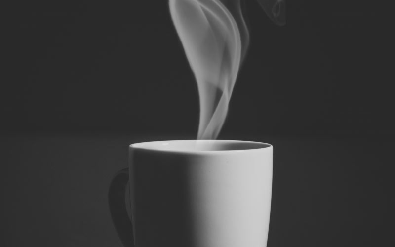 стол, кофе, черно-белый, чай, дым, чашка, пар