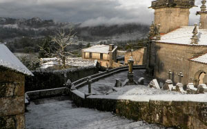 mountains, snow, winter, town, chateau, mountain range, village, tower, weather, castle, tourism, spain, ruins, monastery, galicia, pontevedra, espana