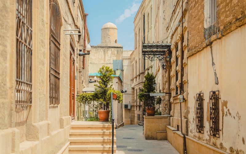 architecture, street, antique, house, town, building, urban, walls, tower, ancient, facade, exterior, courtyard, history, heritage, arabic, cities, east, old, ancient, history, azerbaijan, baku