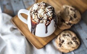 baked, beverage, biscuit, brown, cacao, chip, cookies, syrup, cream, cup, delicious, dessert, drink, flavor, food, hot chocolate, marshmallows, melting, mug, yummy