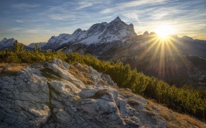 mountains, sunrise, bright, dawn, landscape, nature, outdoors, rocks, scenery, scenic, sky, stones, sun glare, sunrays, trees, view, wilderness, woods, sunset, tranquil, mountain range, sunlight, sun, sunbeam, lens flare, snowcapped mountain