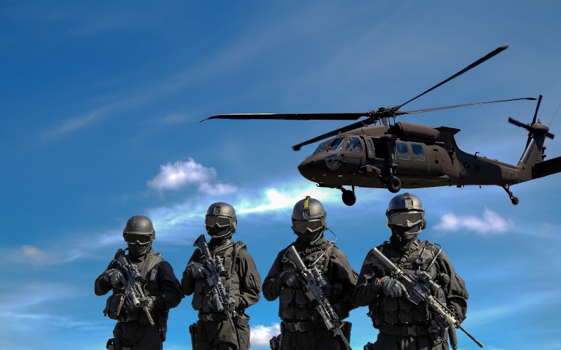 helicopter, soldiers, danger, military, war, army, commando, swat team, weapon, team, defence, vehicles, uniform, fight, conflict, special forces