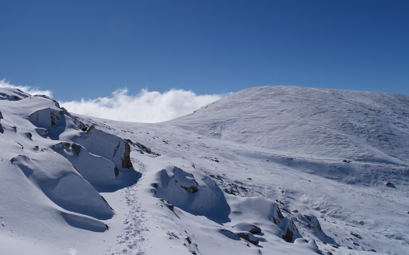 mount northcote, muellers pass, main range track, kosciuszko national park, new south wales, australia, muellers peak, mountains, snow, winter, nature, landscape